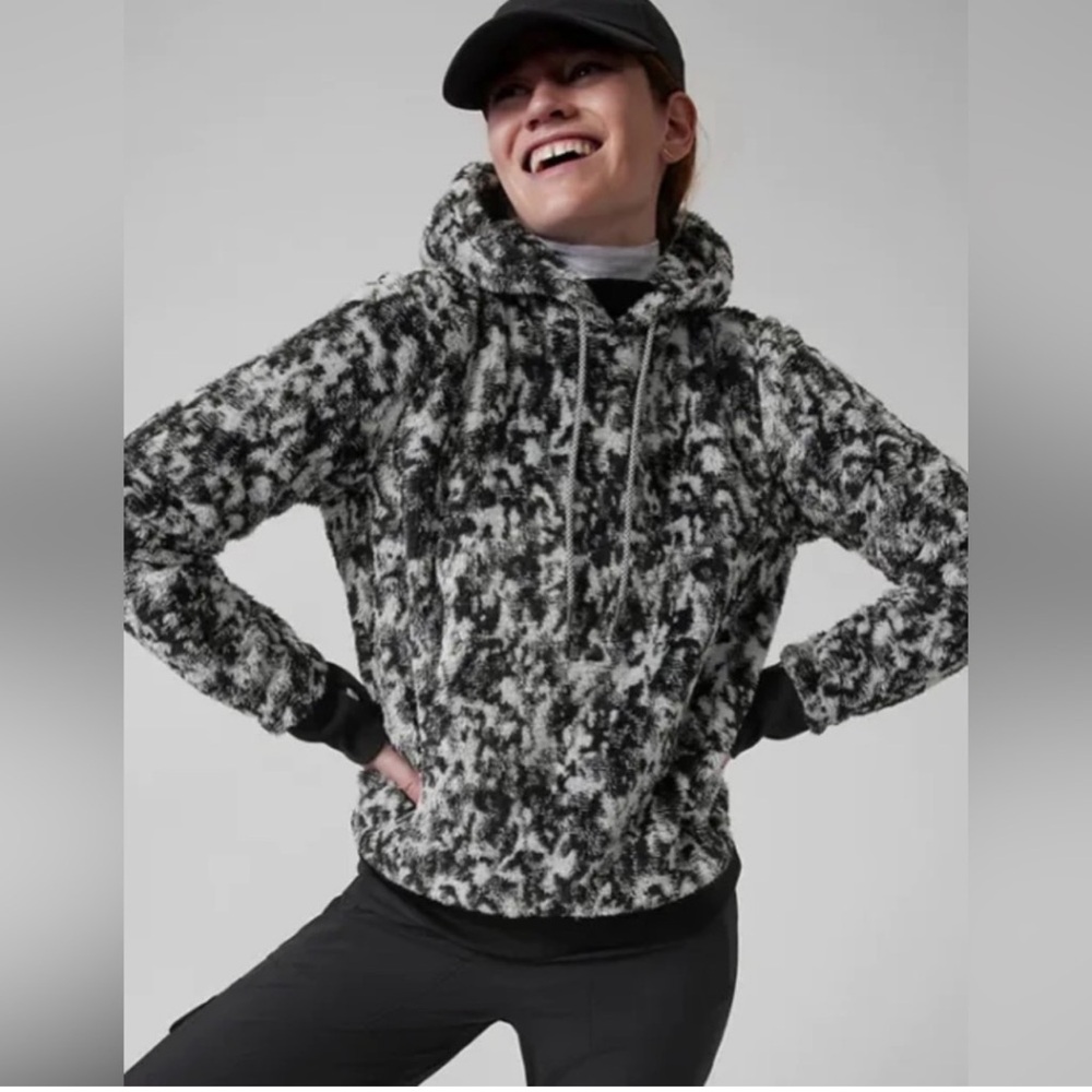 Athleta Tugga Sherpa hoodie